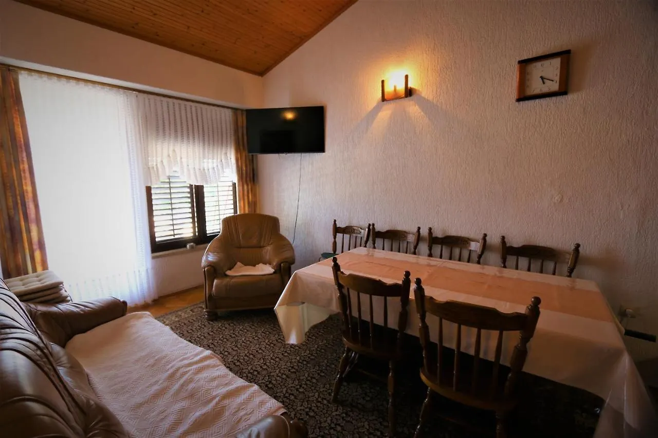 Apartment Drpic I Silo  Croatia